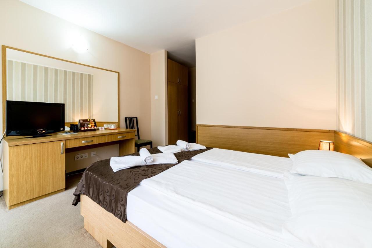 Hotel Muresul Health Spa ソバタ エクステリア 写真