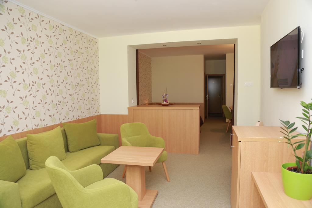 Hotel Muresul Health Spa ソバタ エクステリア 写真