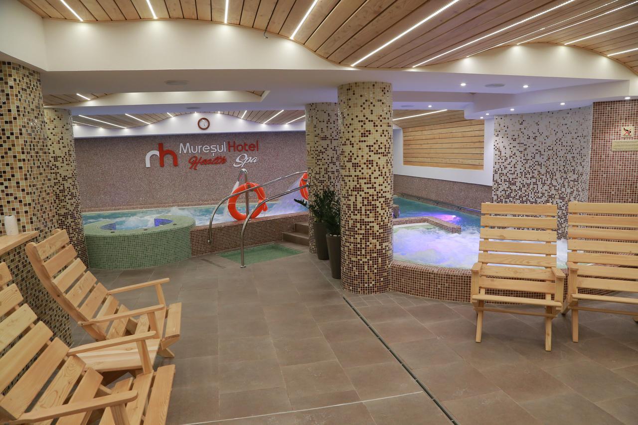 Hotel Muresul Health Spa ソバタ エクステリア 写真